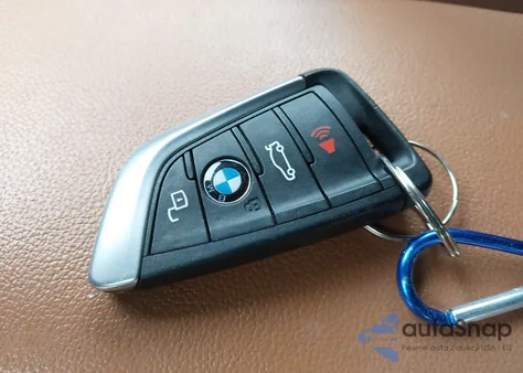 2021 BMW X3 xDrive30I z USA, uszkodzony, nr VIN 5UXTY5C04M9F91662